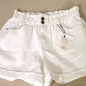 NWT A Loves A Paper Bag Shorts 100% Cotton Size 29 White Denim